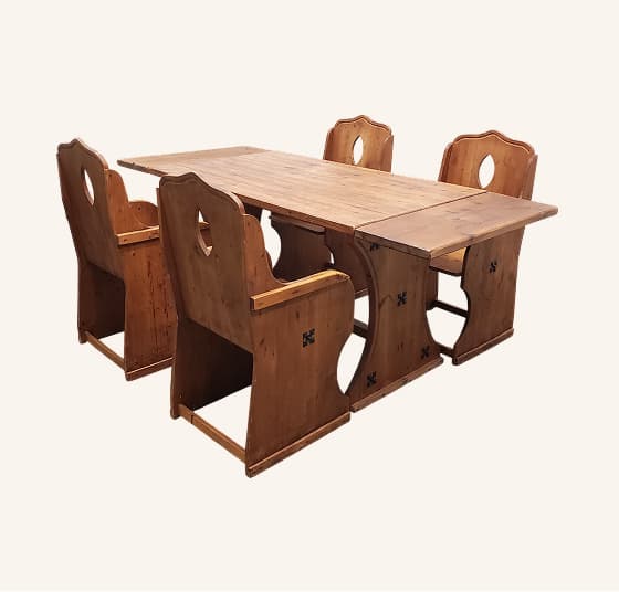 Eettafels en stoelen